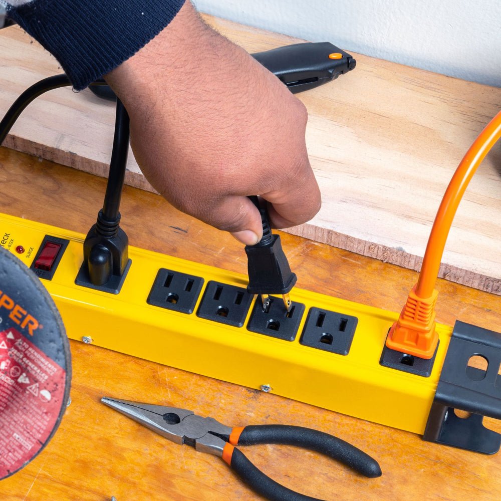 Multicontacto 14 AWG industrial supresor de picos 6 entradas - Grupo PRAME